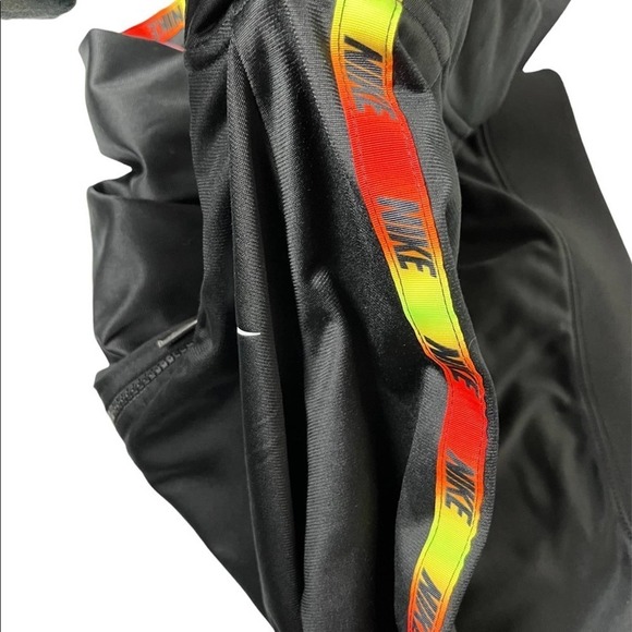 Nike Kids Black Track Suite / Size-7 Large - Picture 6 of 8